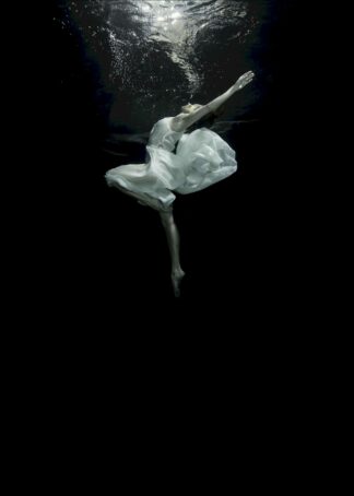Ballerina under vatten poster